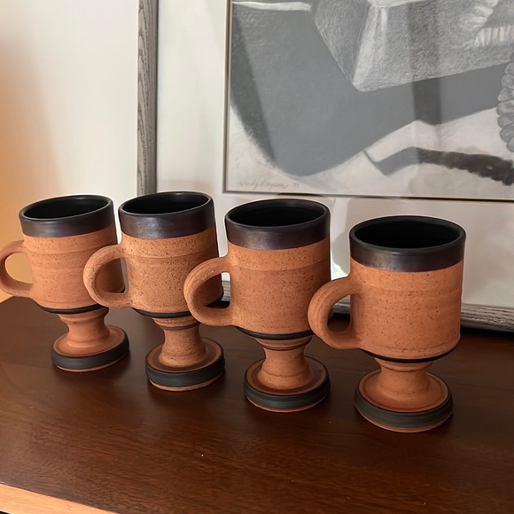 X4 handcrafted coffee mugs by George Dear pottery 1979 Brecon South of Wales - Picture 1 of 4